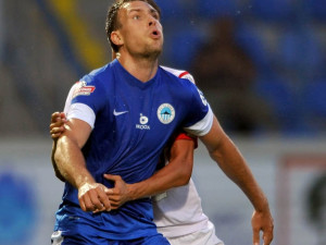 Rabušice objímá soupeř.