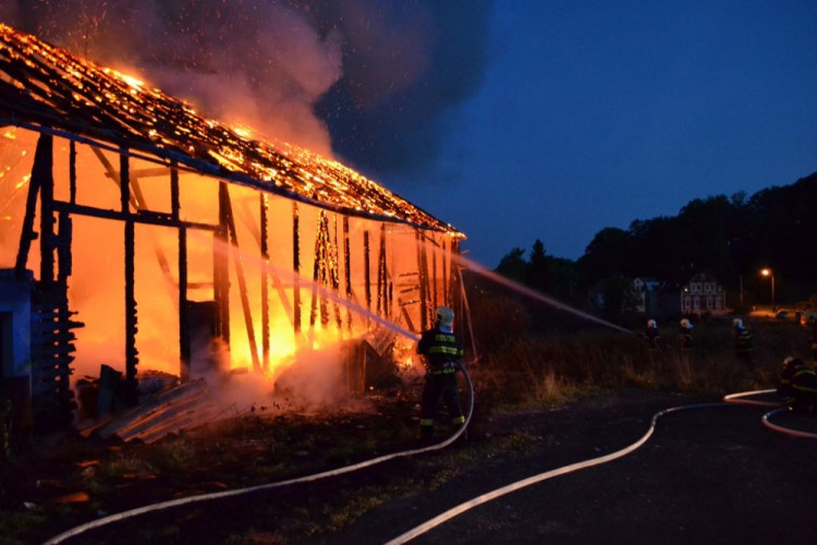 Požár stodoly v Nové Vsi nad Nisou