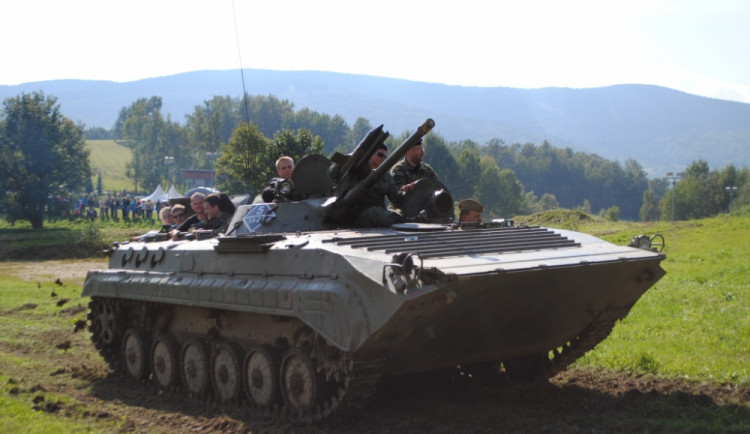 Projížďka v tanku? Proč ne