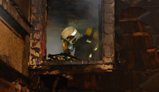 Požár v ulici Na Svahu. Foto: HZSLK/Tomáš Erban