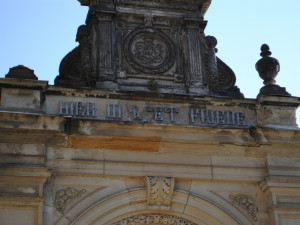 Hrobka rodiny Liebiegů je v o něco lepším stavu