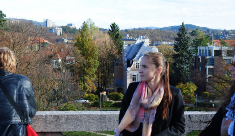 Na věž zámku se vydaly stovky lidí