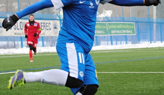 Martin Frýdek v druhé půli hodně zlobil ústeckou obranu