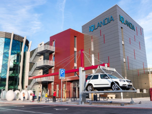 Zvedni auto před iQLANDIÍ