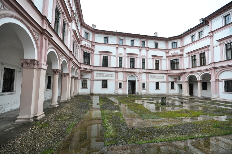 Pohled do Liebiegova paláce