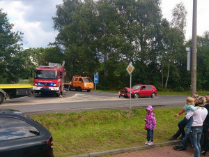 Neděle ve znamení dopravních nehod