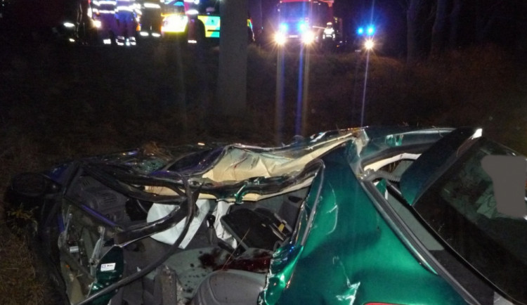 Tragická nehoda u Českého Dubu. Foto: HZS LK