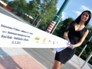 Slavnostní zahájení provozu na zrekonstruované trati do Jablonce