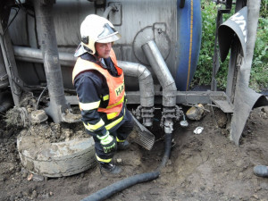 Silnici na Frýdlantsku už neblokuje převrácený kamion