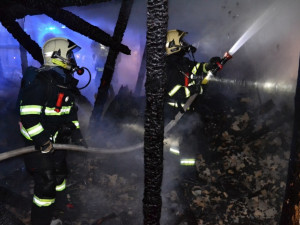 Požár chaty v Radčické ulici
