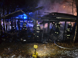 Požár chaty v Radčické ulici