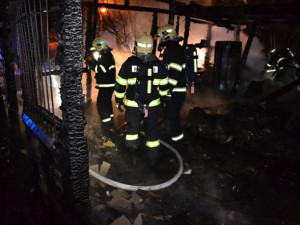 Požár chaty v Radčické ulici