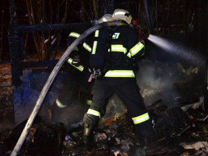 Požár chaty v Radčické ulici
