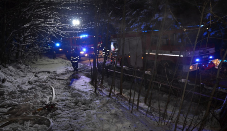 Požár chaty v Radčické ulici