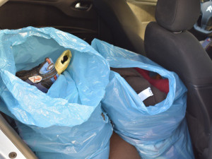 Liberecká Drbna rozvezla lidem bez domova teplou polévku a oblečení od vás