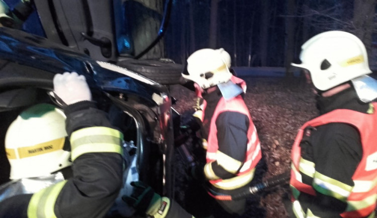 Hasiči cvičně zasahovali u těžké nehody