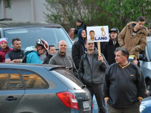 Demonstrace před Imperialem a jednání zástupců koalice s prezidentem