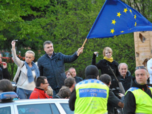 Demonstrace před Imperialem a jednání zástupců koalice s prezidentem