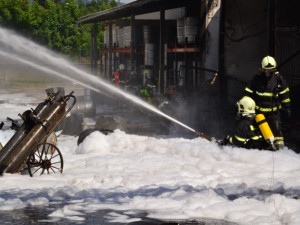 Požár areálu Severochema v Liberci