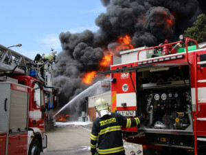 Požár areálu Severochema v Liberci