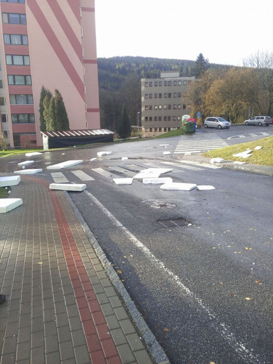 Silný vítr komplikuje život na Liberecku