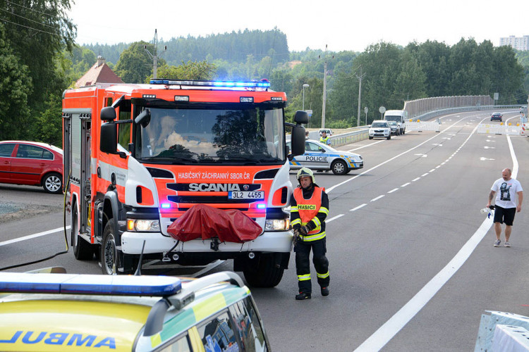 Hromadná nehoda na nové silnici do Jablonce - cvičení IZS