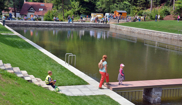 Lesní koupaliště se otevřelo pro veřejnost