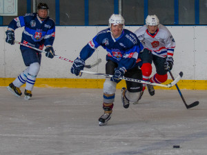 Sdruženáři poměřili síly s biatlonisty v hokeji