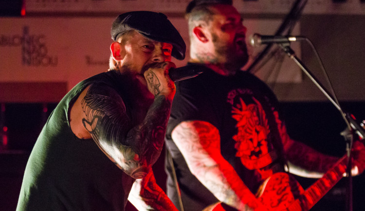 Skupina Pipes and Pints opět září na scéně s novým zpěvákem