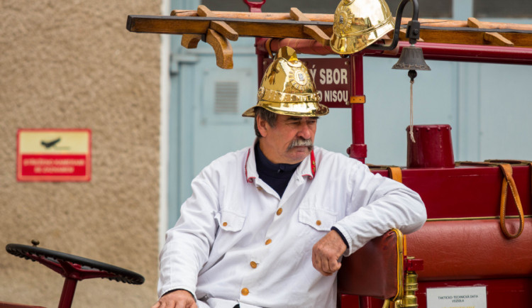 V Liberci oslavili hasiči 110 své základny