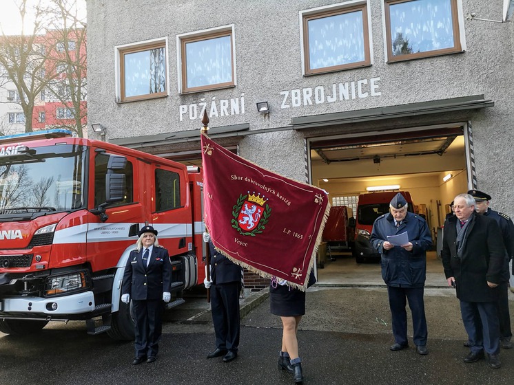 Nová cisterna hasičů ve Vesci