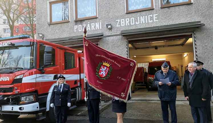 Nová cisterna hasičů ve Vesci