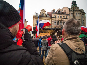 Demonstrace proti pandemickému zákonu v Liberci