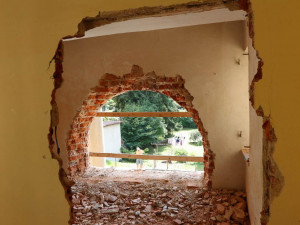 Mozaiku z 50. let zachránili restaurátoři