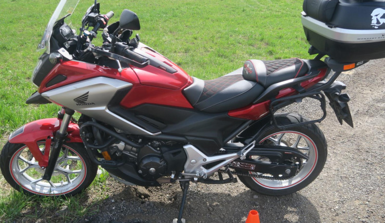 Nehoda motorek u Loužnice