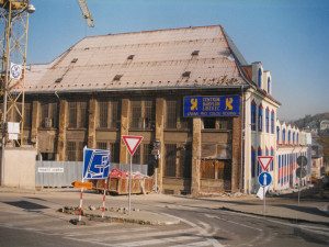 Historie Centra Babylon