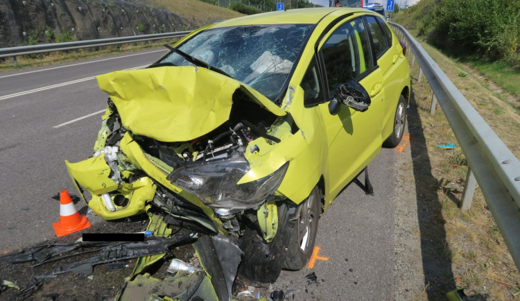 Nehoda na silnici mezi Libercem a Jabloncem