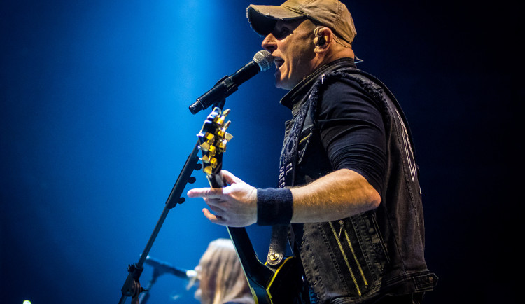 Kabáti zaplnili libereckou arenu