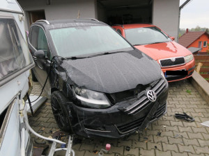 Autu se za jízdy odpojil přívěs