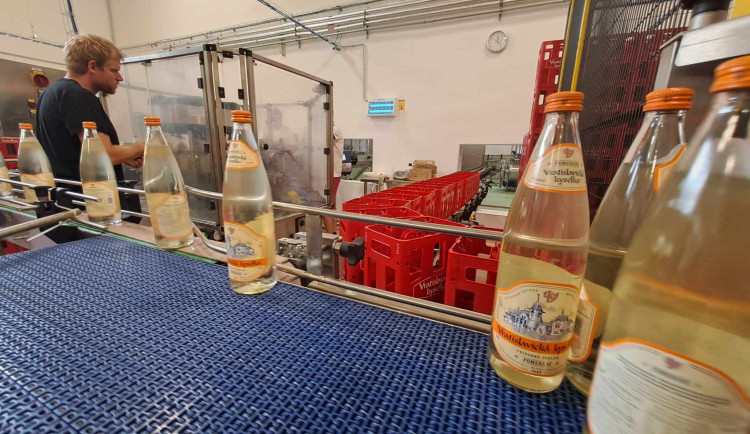 Rok od obnovení stáčení Vratislavické kyselky