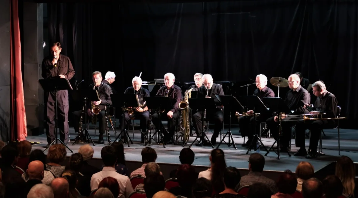 HVĚZDY SWINGU – VIVAT GLENN MILLER