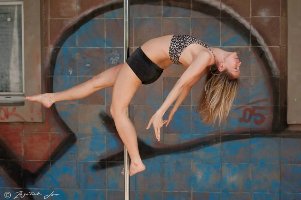 Poledance