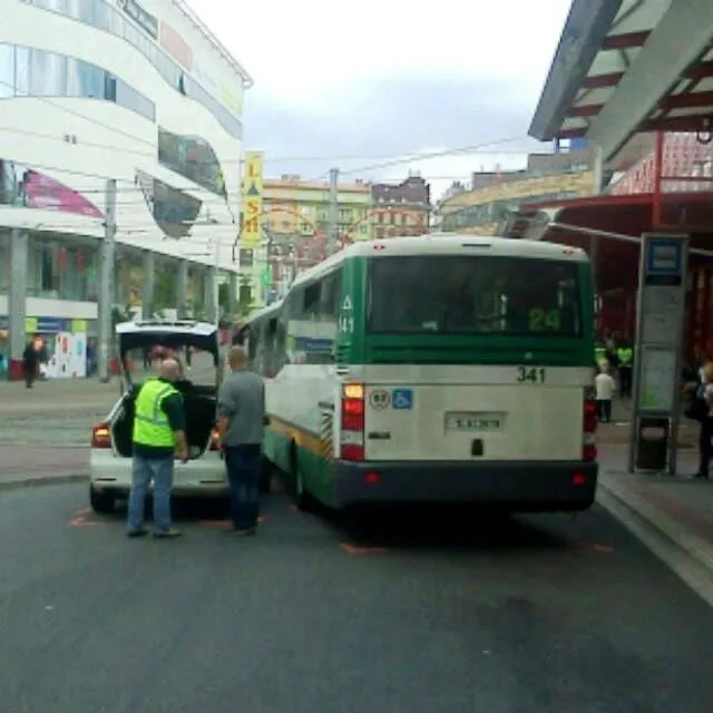 Nehoda autobusu.