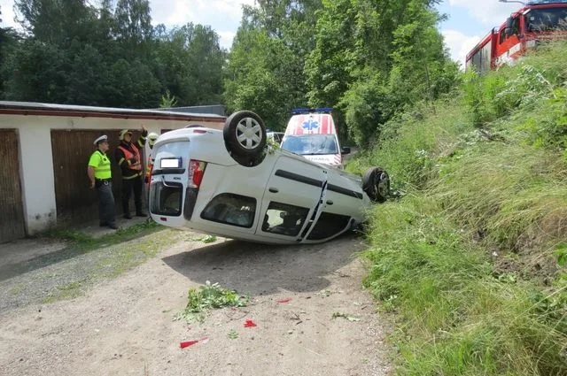 Nehoda Dacie. Foto: Policie ČR