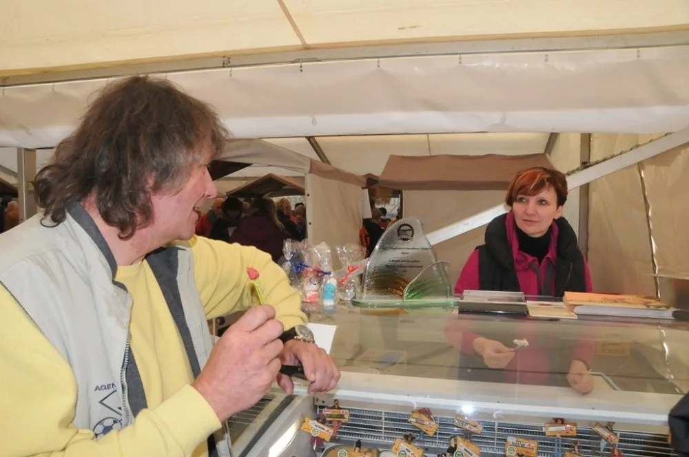 Standa Hložek s vítěznou zmrzlinou. Foto: LBC Kraj/Jiří Langer
