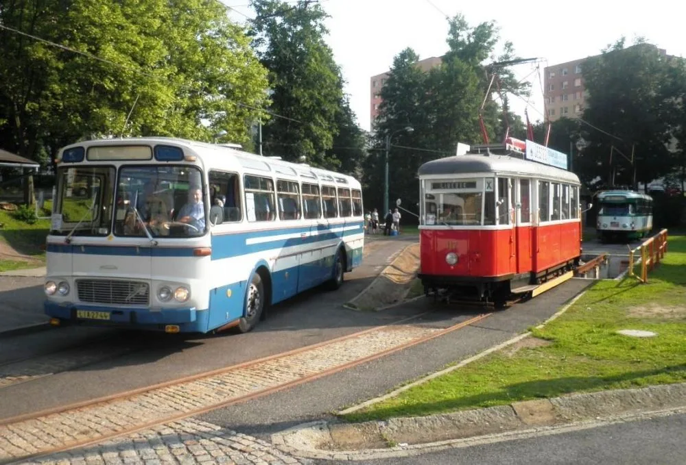 ilustrační foto: Historická tramvaj 6MT