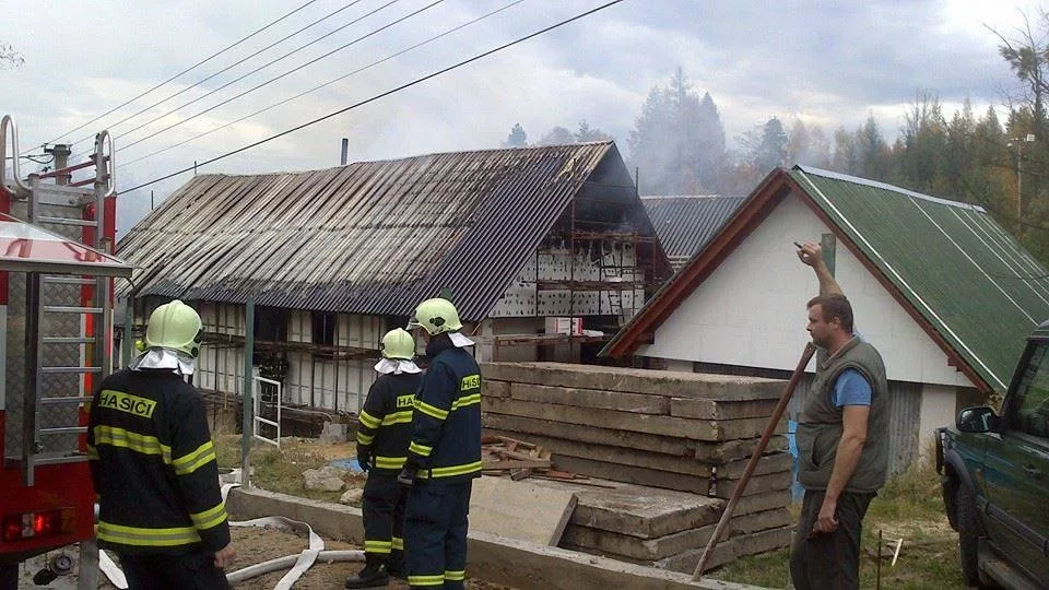 Požár na Dlouhém Mostě. Foto: SDH Rychnov u Jablonce
