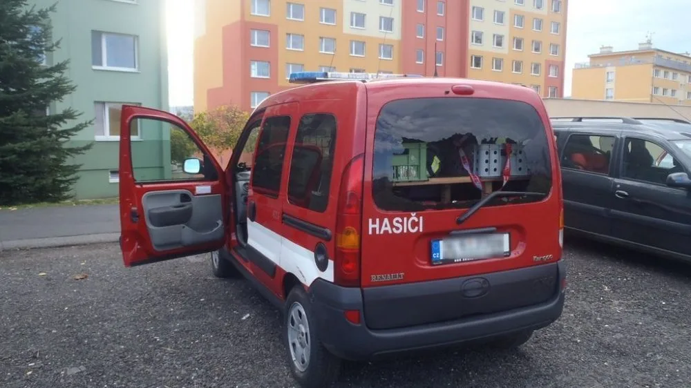 Vykradené auto hasičů. Foto: HZSLK