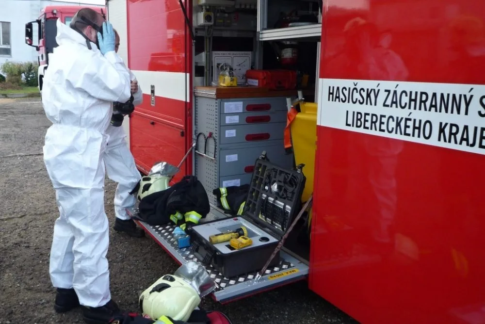 V Rynolticích zasahovaly dvě jednotky hasičů. Foto: HZSLK