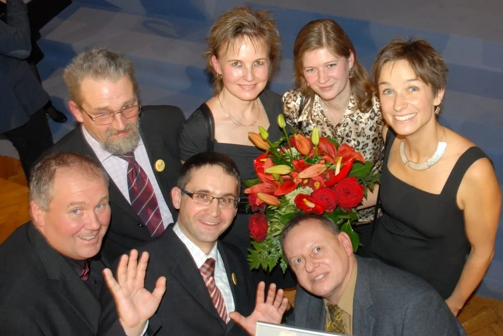 Radost týmu z bronzu v soutěži Firma roku 2013.